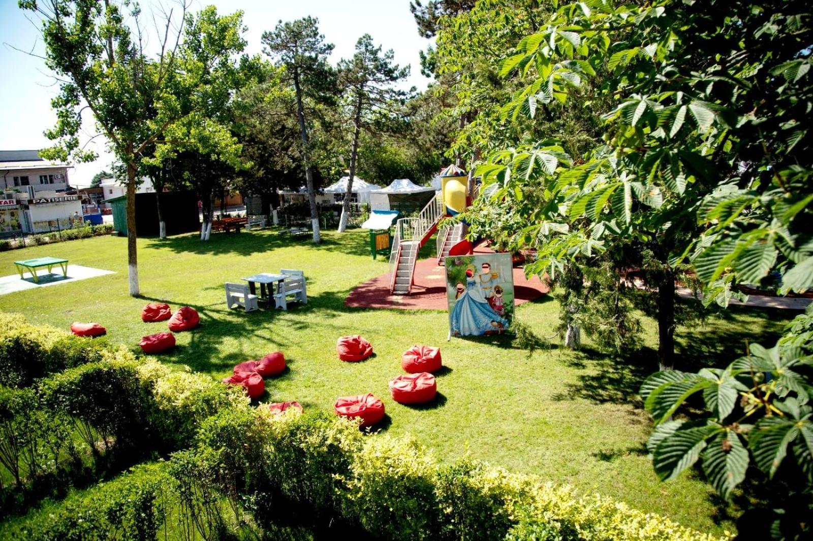 Hotel Iulia Resort Венус Екстериор снимка