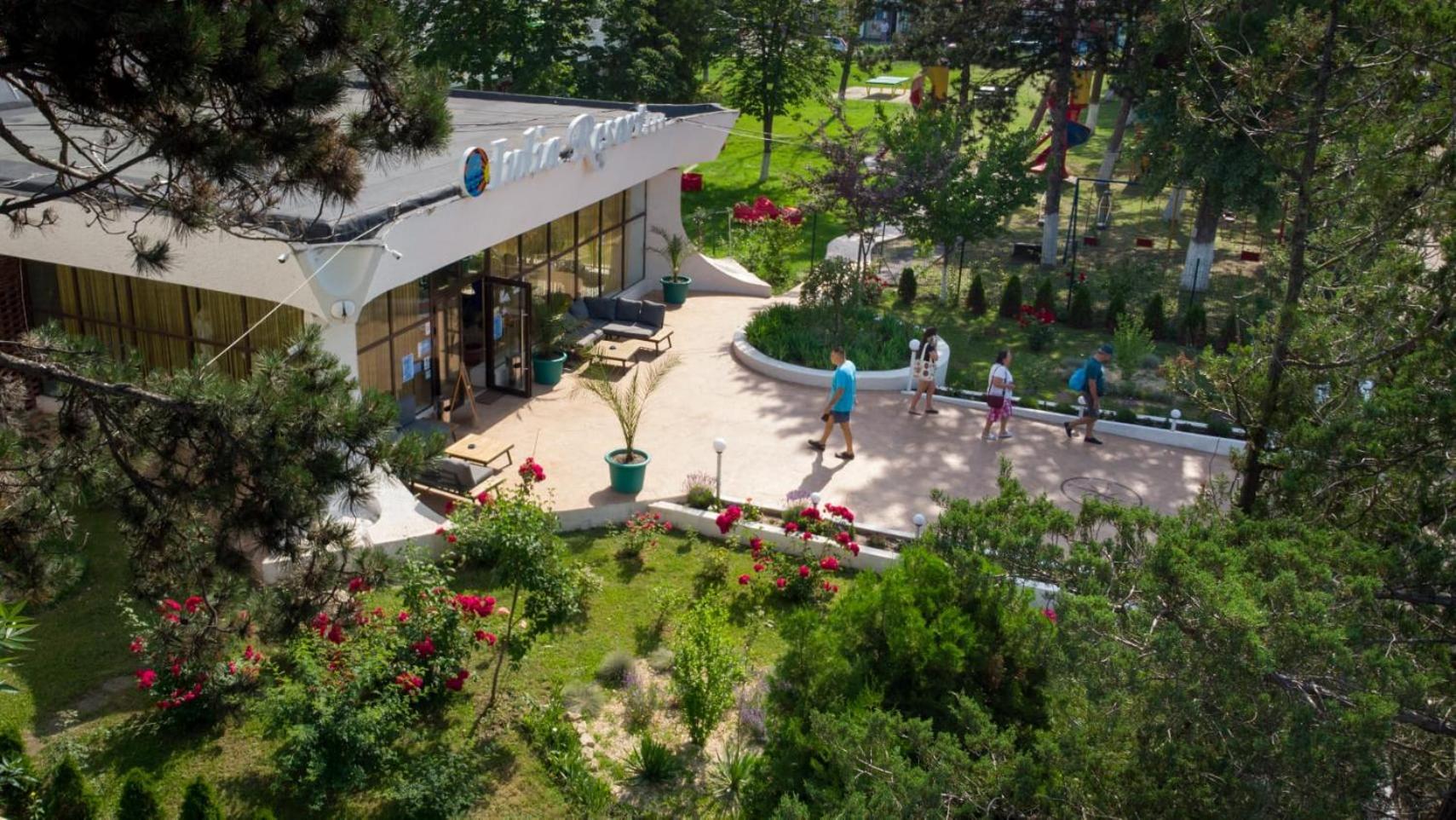 Hotel Iulia Resort Венус Екстериор снимка
