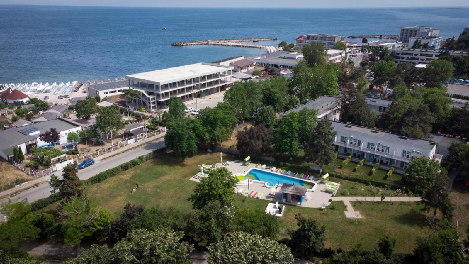 Hotel Iulia Resort Венус Екстериор снимка