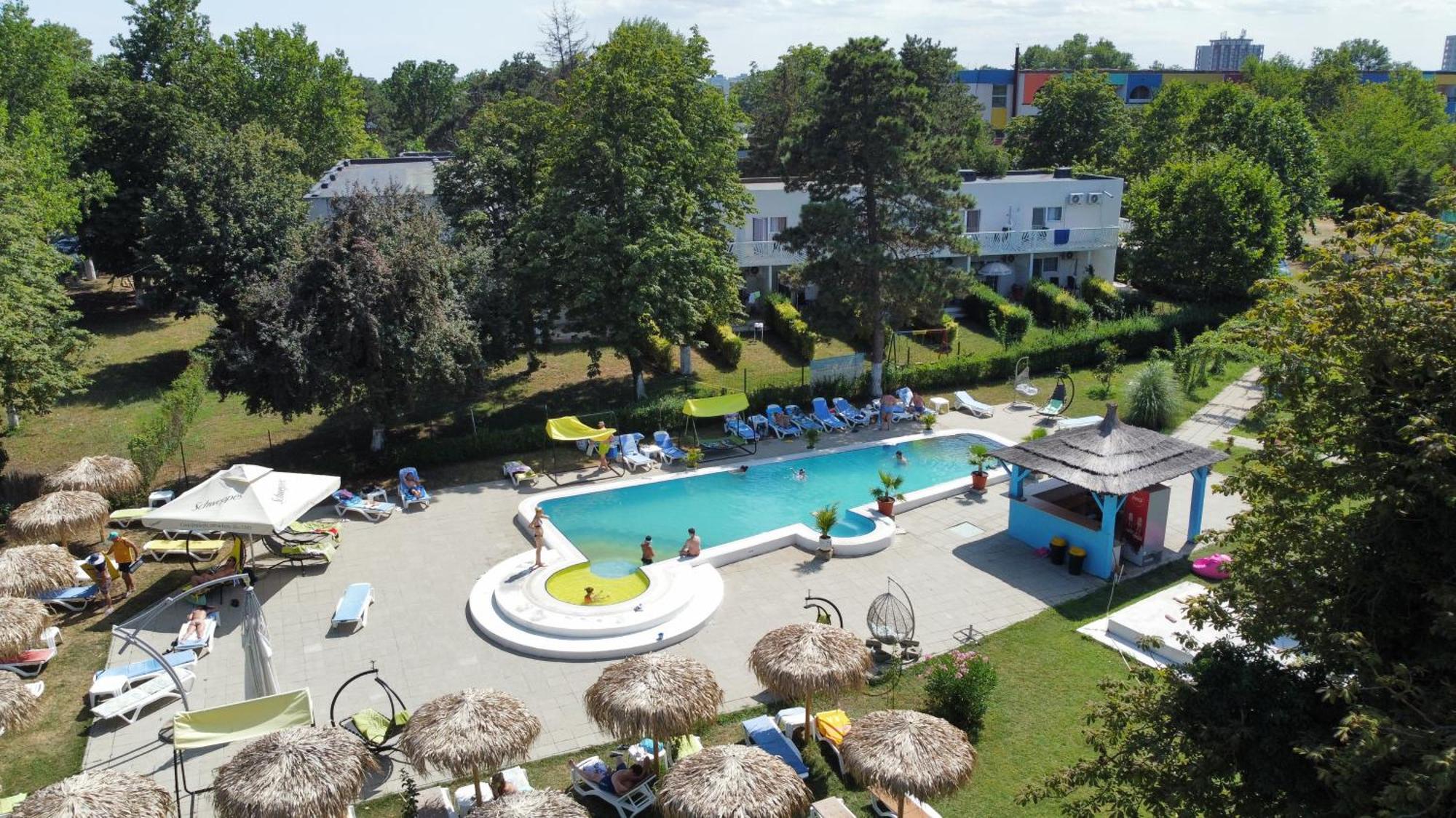 Hotel Iulia Resort Венус Екстериор снимка